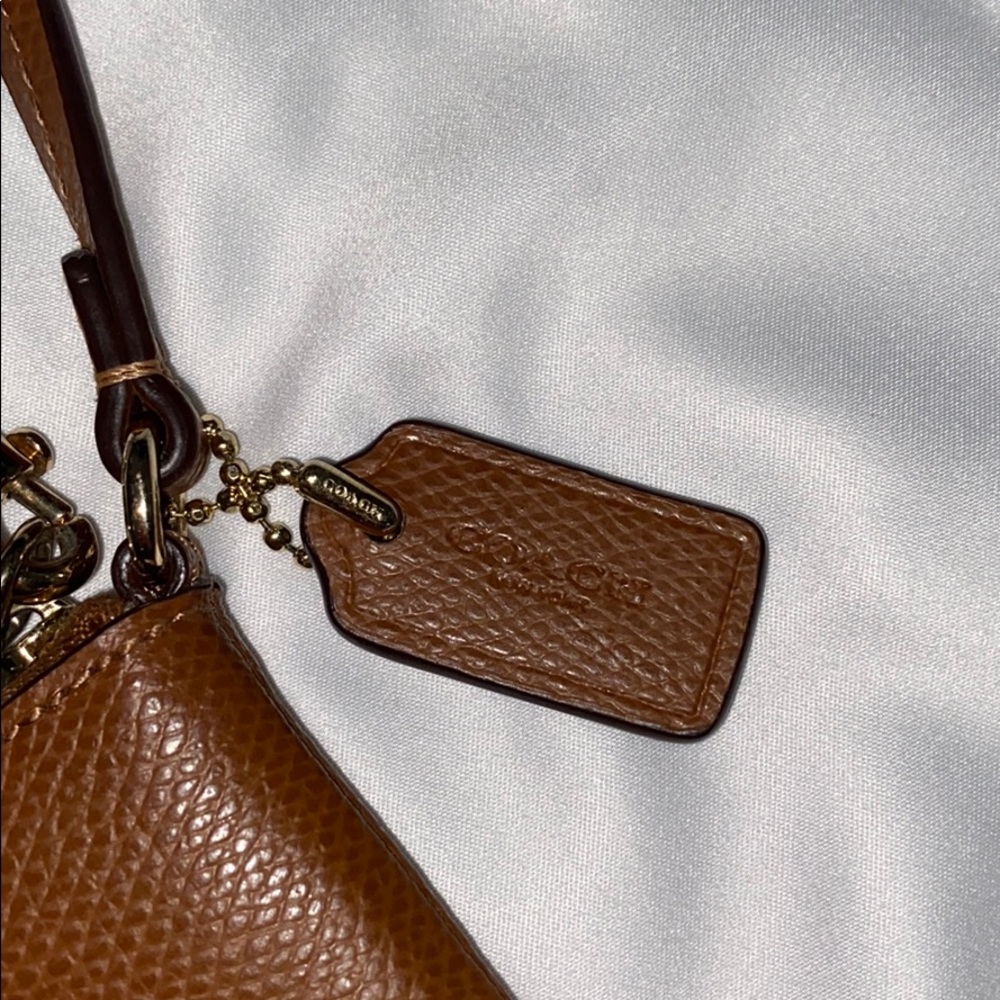 Coach New York Brown Leather Wristlet - Picture 3 of 7